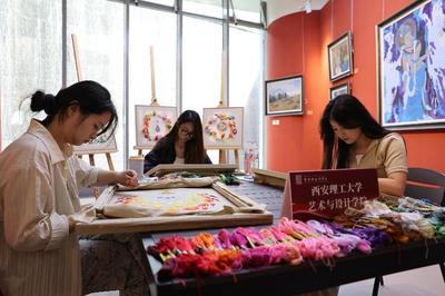 打造城市中的“絲路會(huì)客廳” 文化藝術(shù)咨詢(xún)服務(wù)的新探索